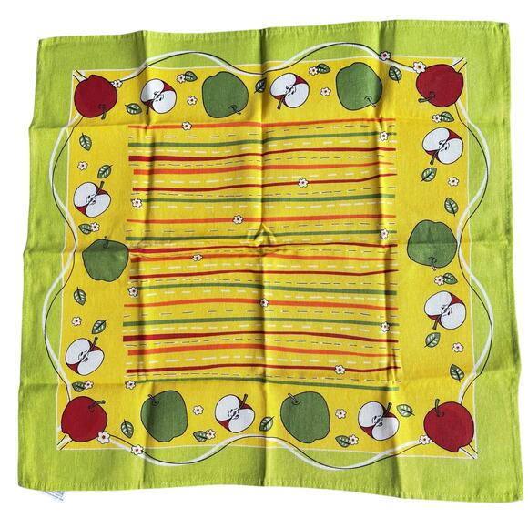 Made in Portugal Novelty Table Topper Tablecloth 27" square green yellow apples - Picture 1 of 6